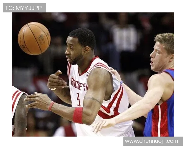 2006年火箭与魔术的激烈对决回顾及赛季精彩瞬间分析